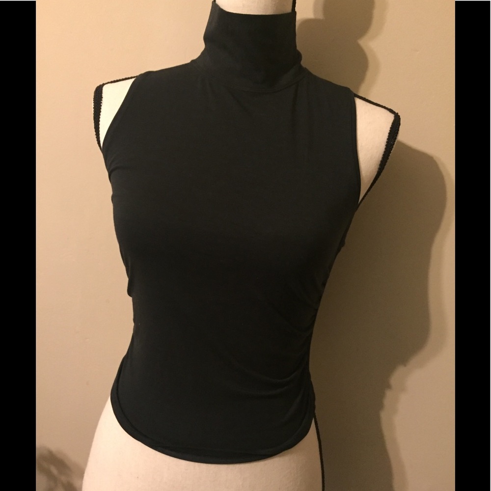 Black Lululemon Mock Neck Crop Top Size Size S